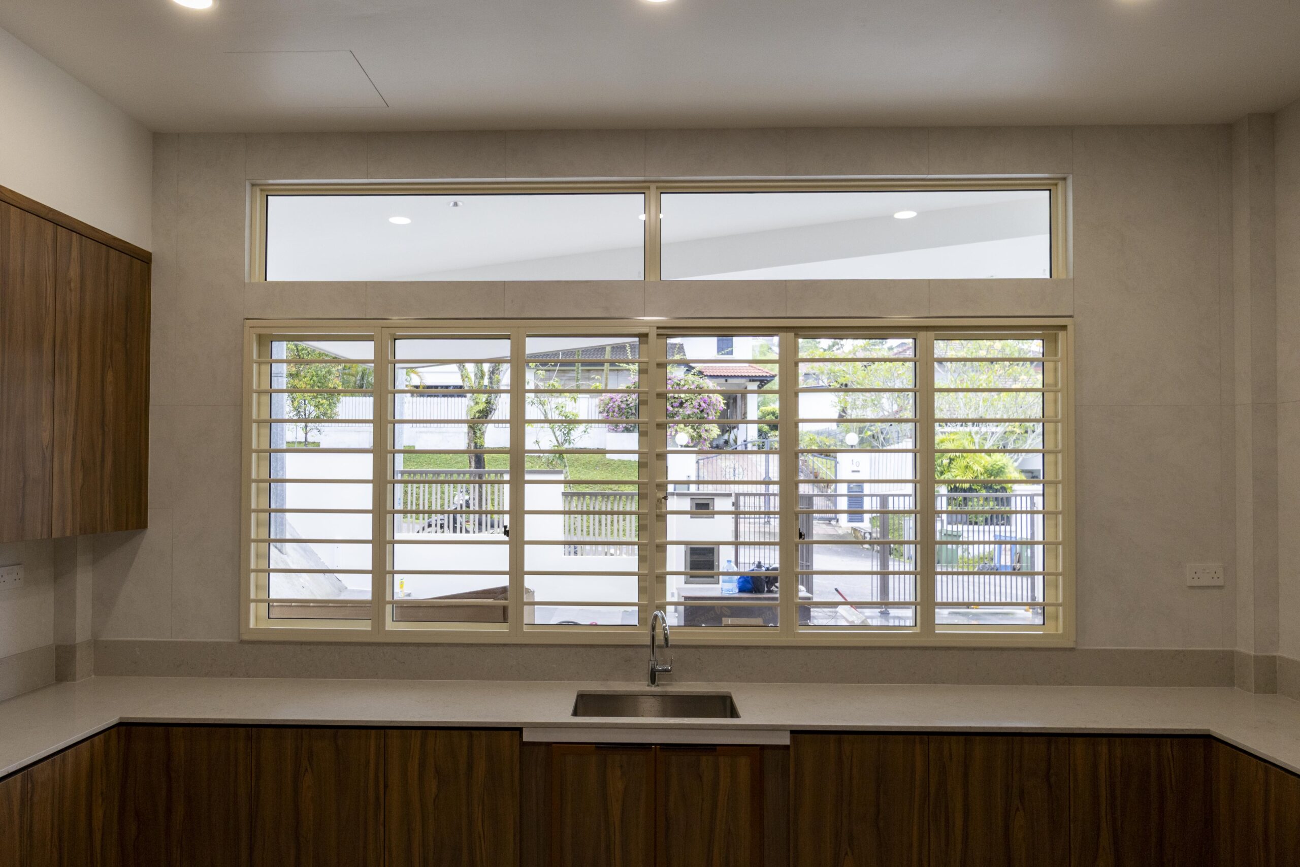 Grille installation Toronto Road new landed home