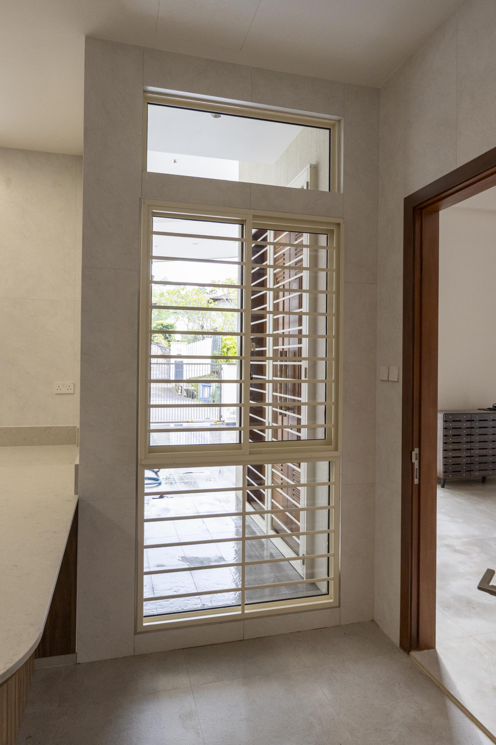 Grille installation Toronto Road new landed home