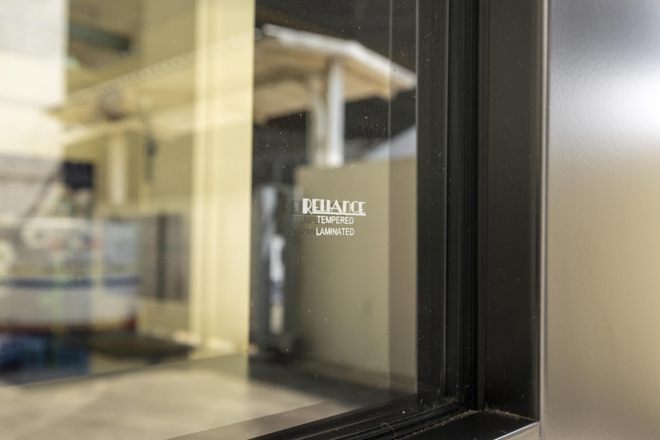 Tempered laminated glass used for industrial-grade curtain wall installation